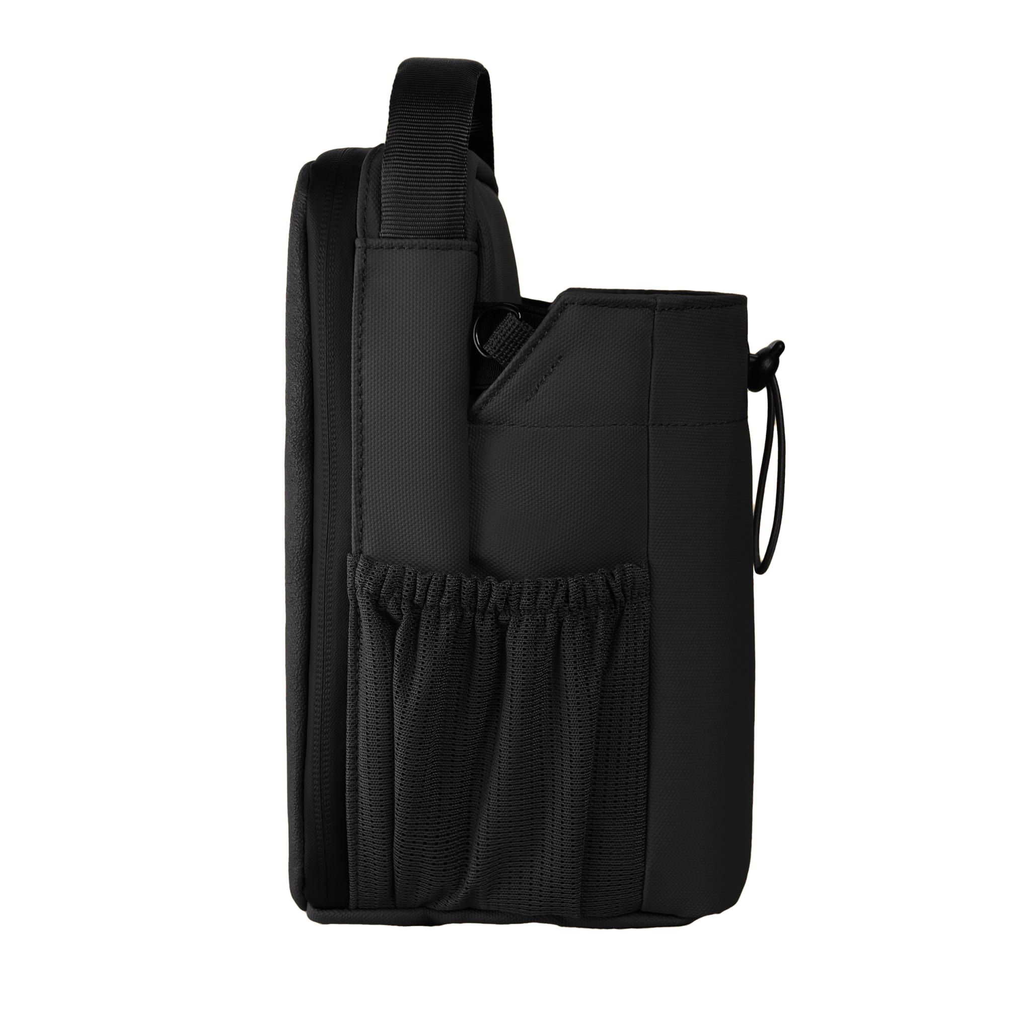 ENIVAN BLACK MAGNETIC SPORTS BAG WITH BOTTLE HOLDER